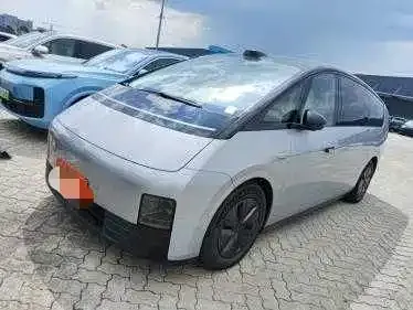 Li Auto MEGA — фото 1