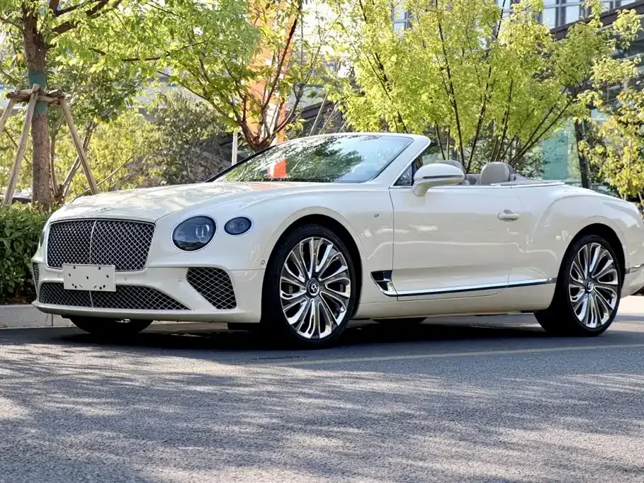 Bentley Continental — фото 1