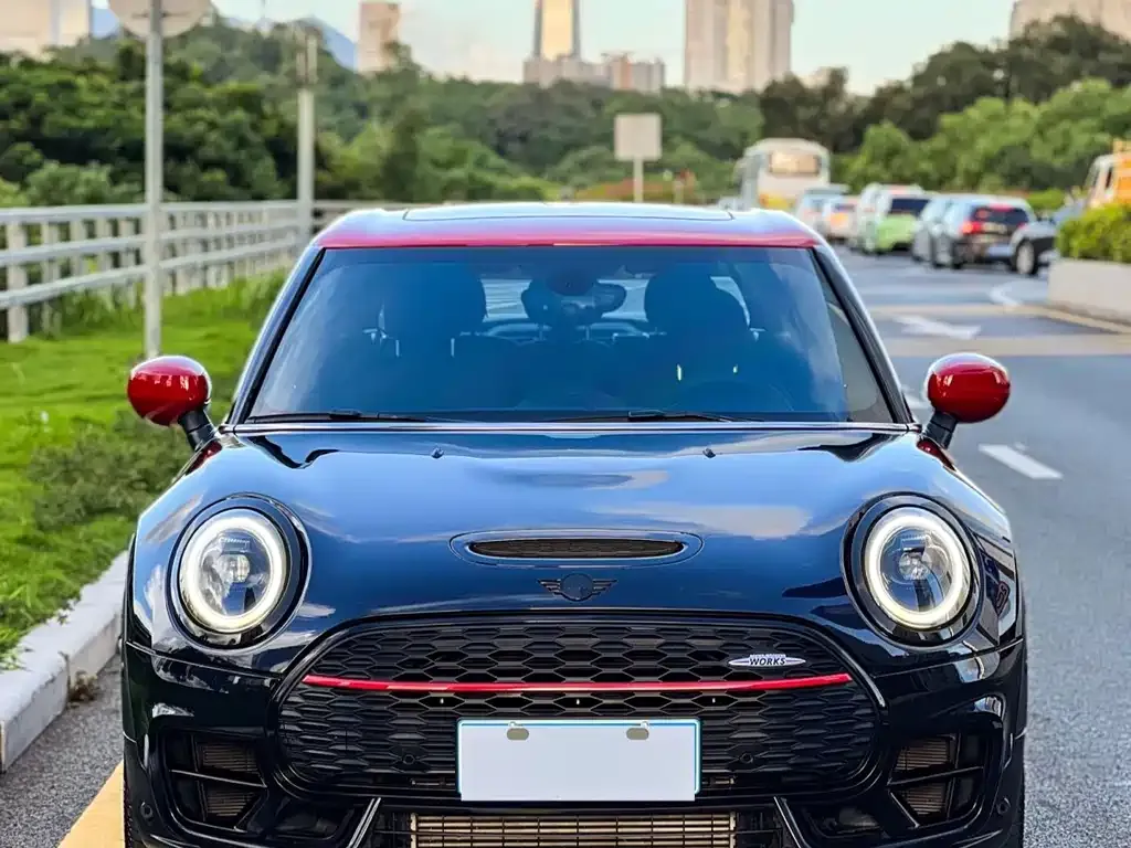 MINI Clubman JCW — фото 2