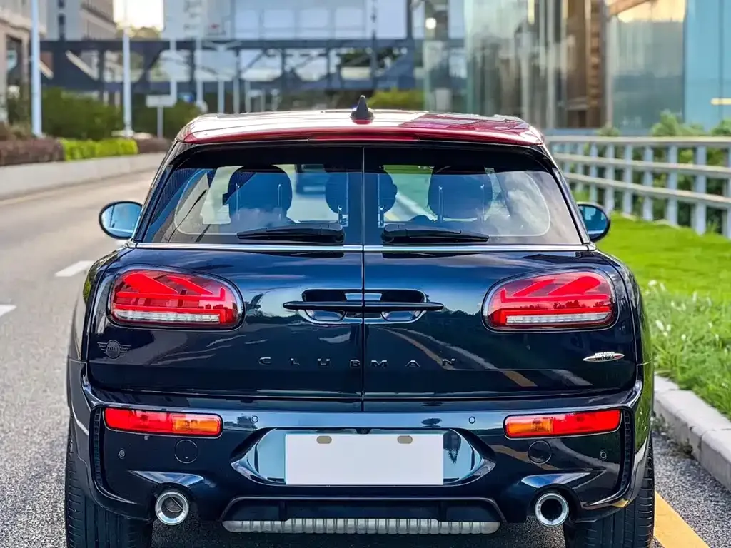 MINI Clubman JCW — фото 5