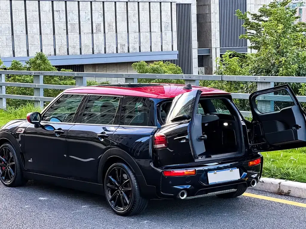 MINI Clubman JCW — фото 7