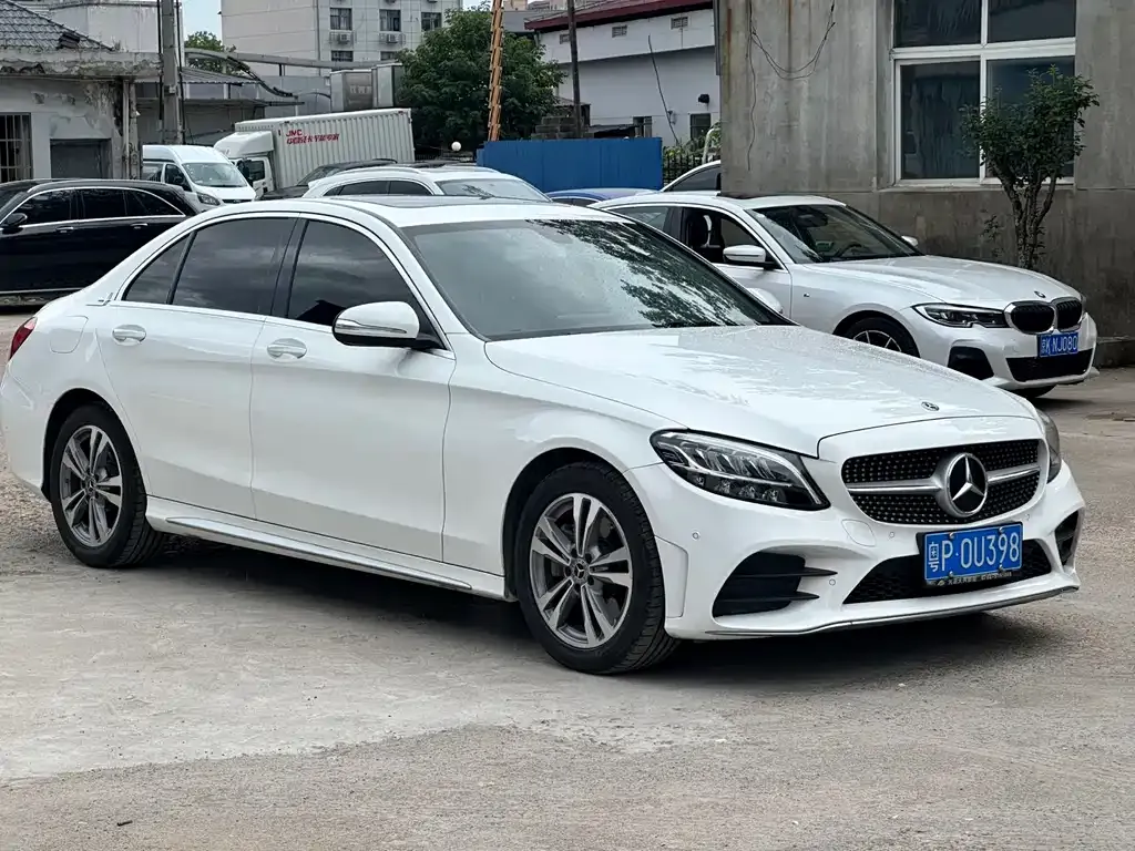 Mercedes-Benz C-Class — фото 4
