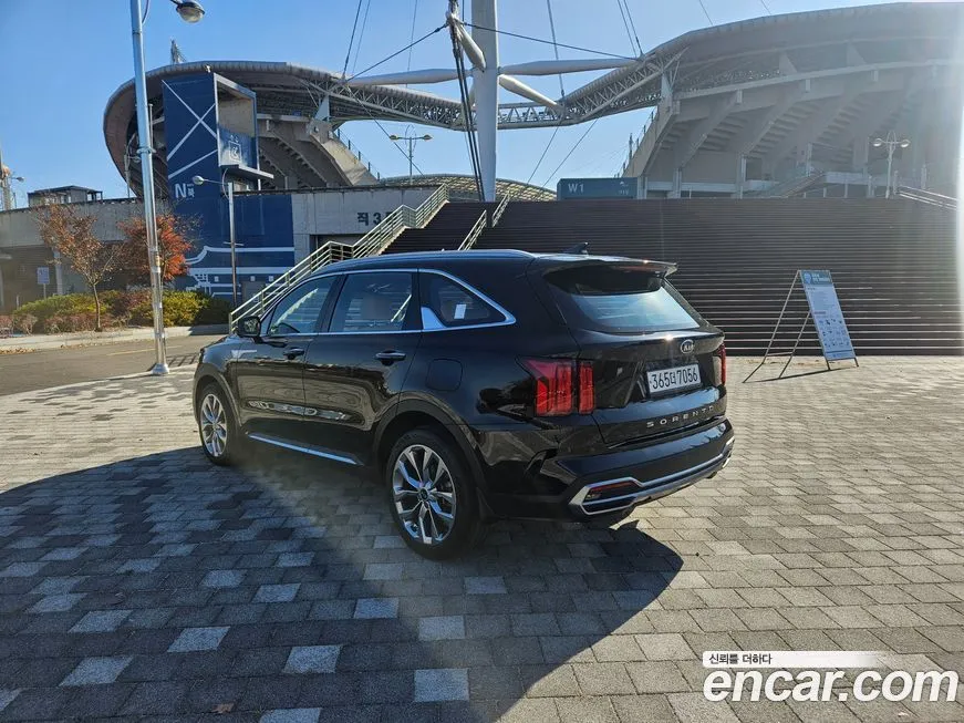 Kia Sorento — фото 6