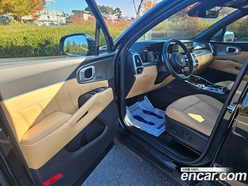 Kia Sorento — фото 9