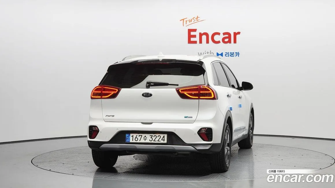 Kia Niro — фото 4