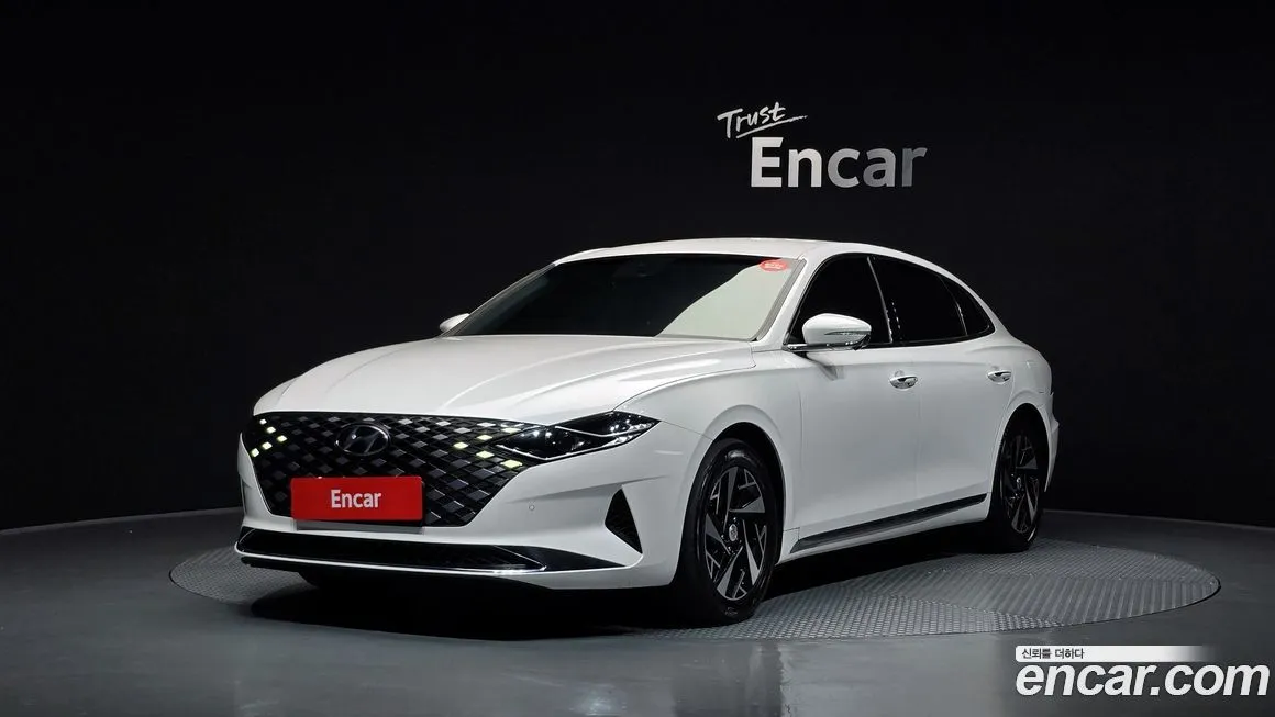 Hyundai Grandeur — фото 1