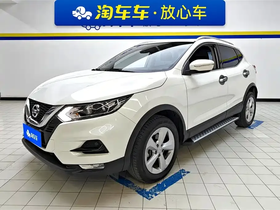 Nissan Qashqai — фото 1