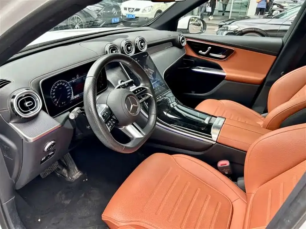 Mercedes-Benz GLC — фото 10