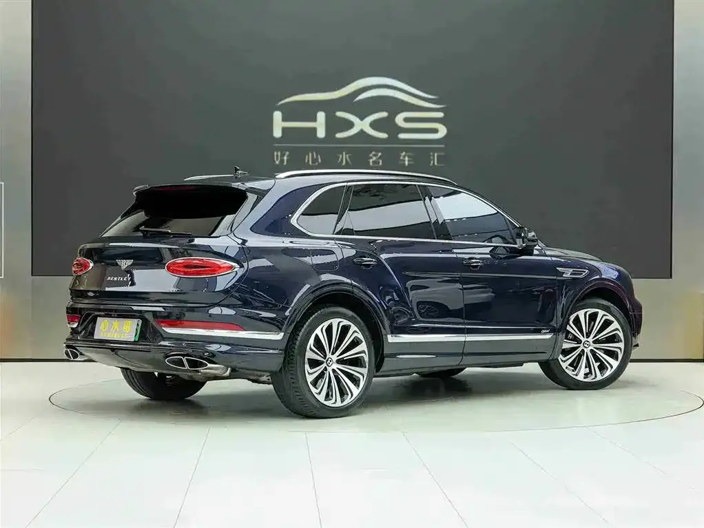 Bentley Bentayga PHEV — фото 4
