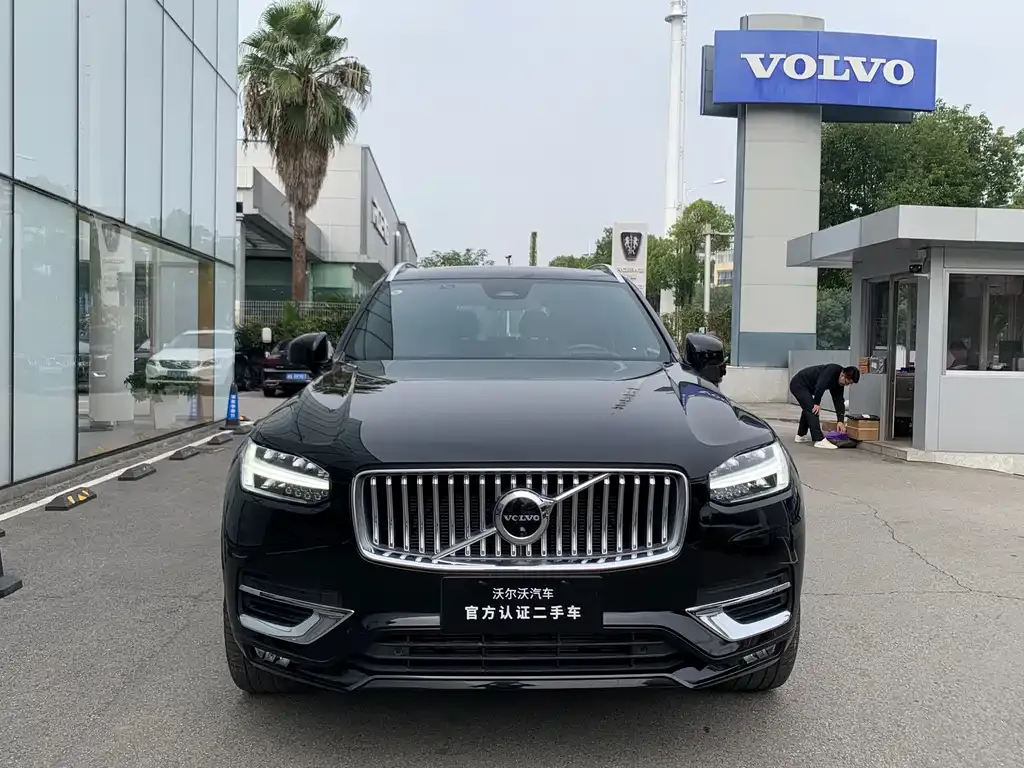 Volvo XC90 — фото 2