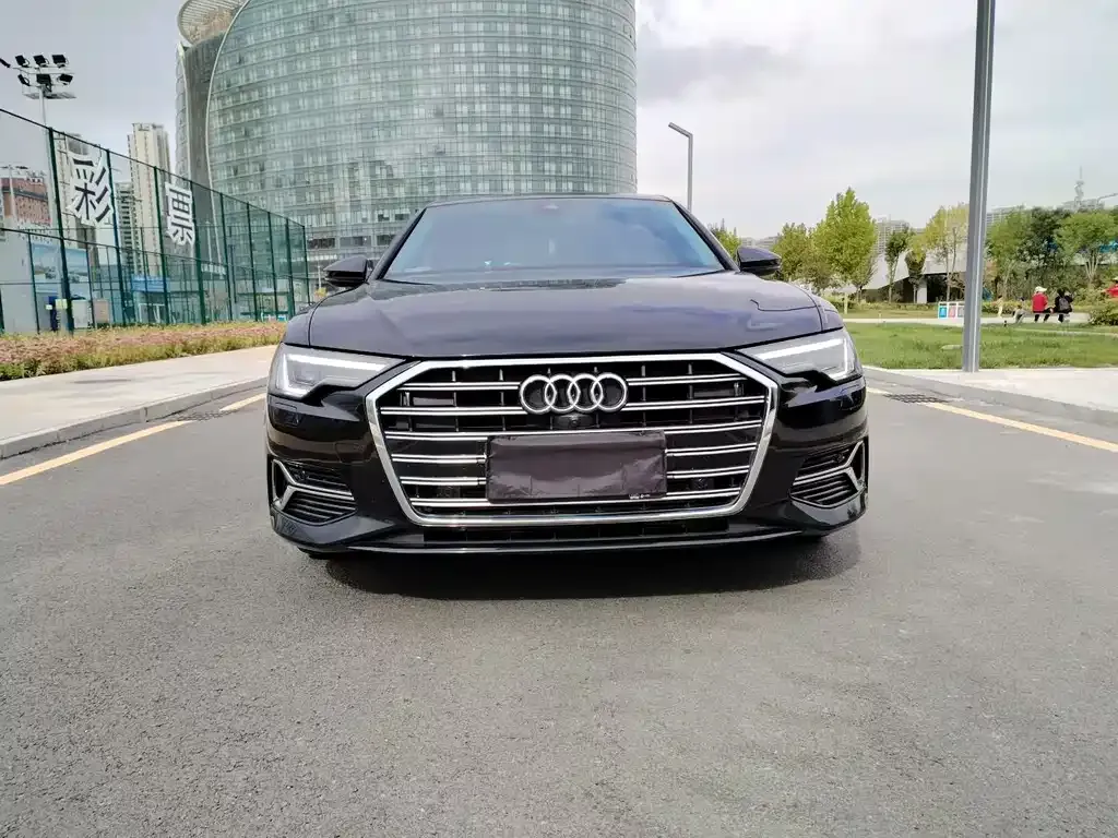 Audi A6L — фото 2