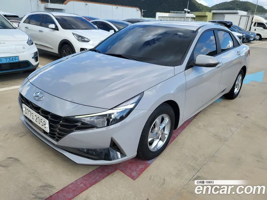 Hyundai AVANTE — фото 2