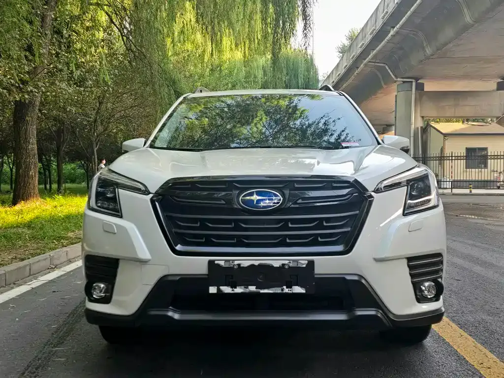 Subaru Forester — фото 2