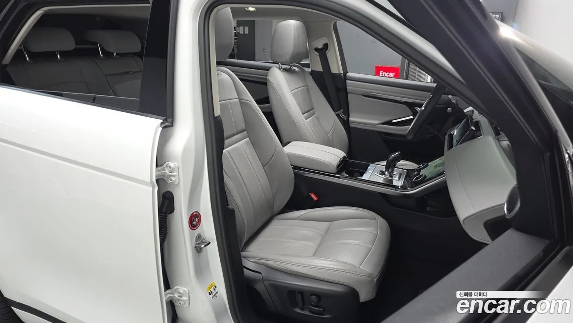 Land Rover Range Rover Evoque — фото 10
