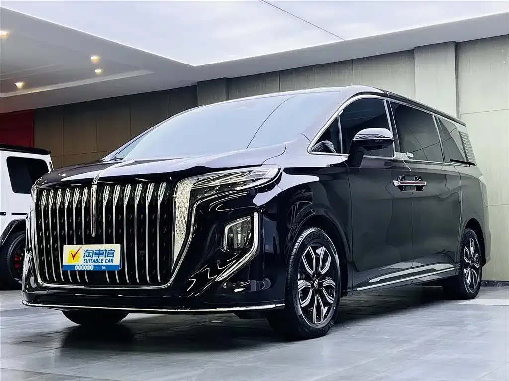 Hongqi HQ9 — фото 1