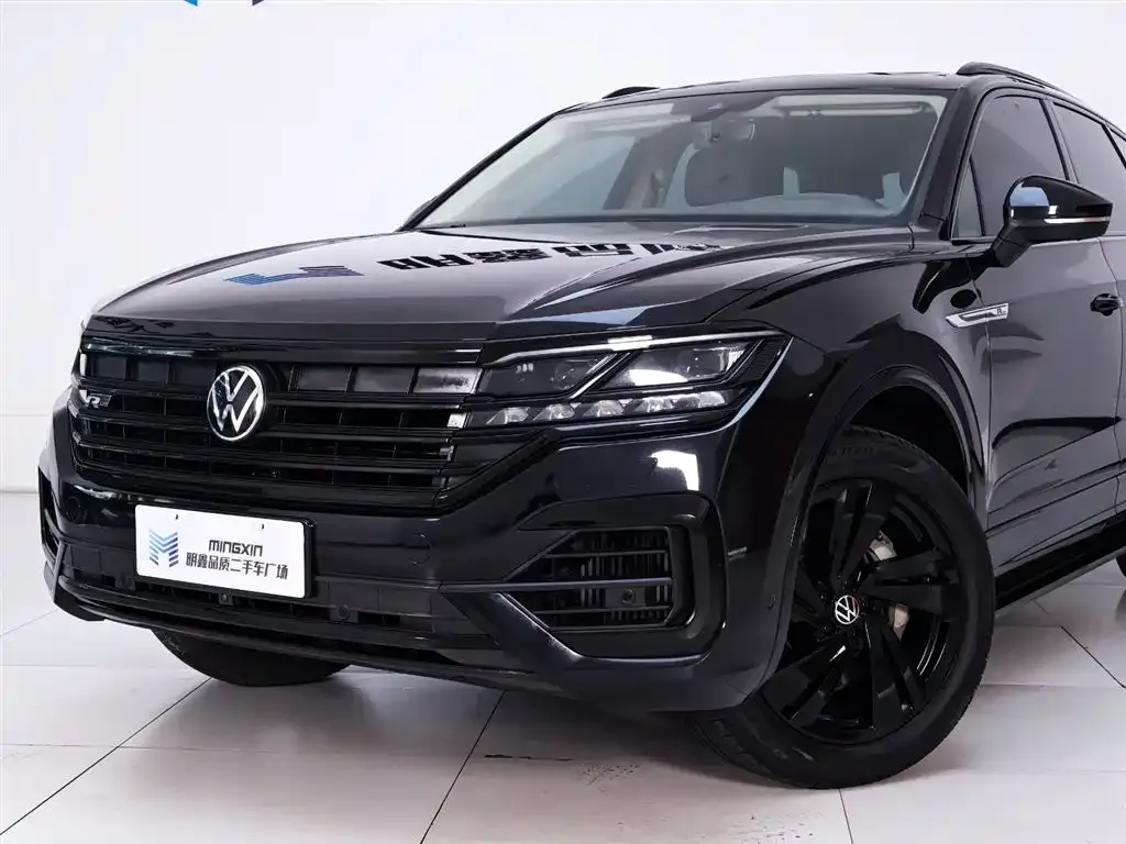 Volkswagen Touareg — фото 3