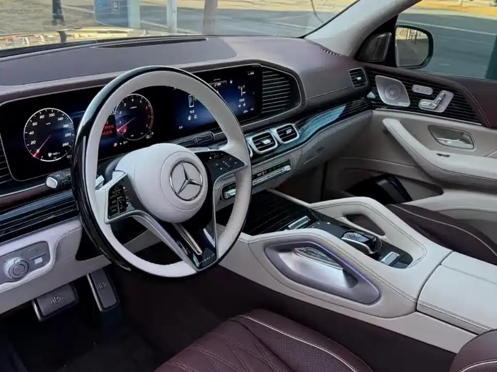 Mercedes-Benz GLS — фото 4