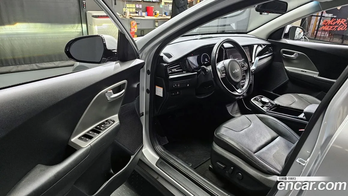 Kia Niro — фото 10