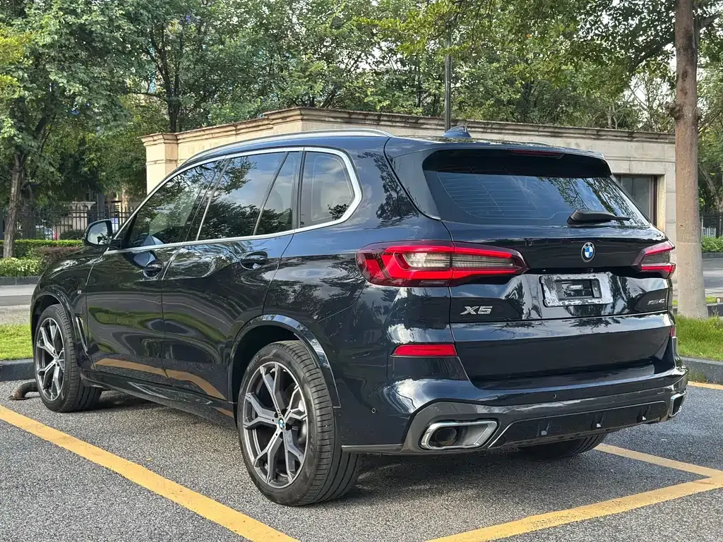 BMW X5 (Import) — фото 4
