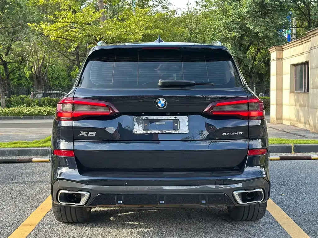 BMW X5 (Import) — фото 5