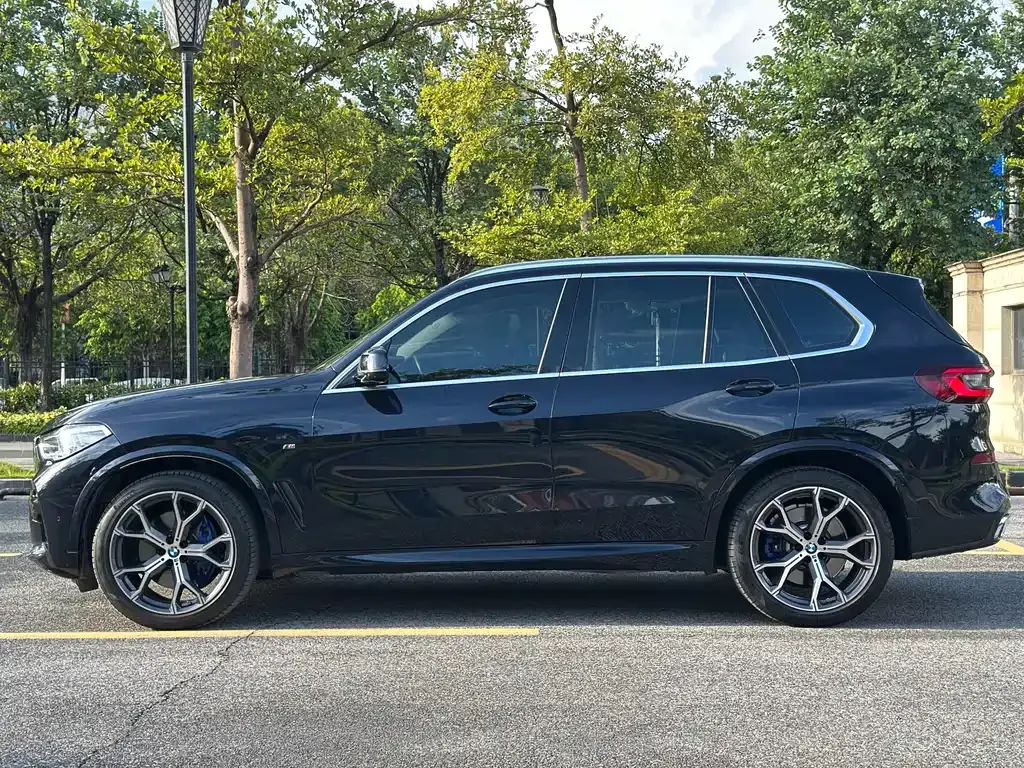 BMW X5 (Import) — фото 7