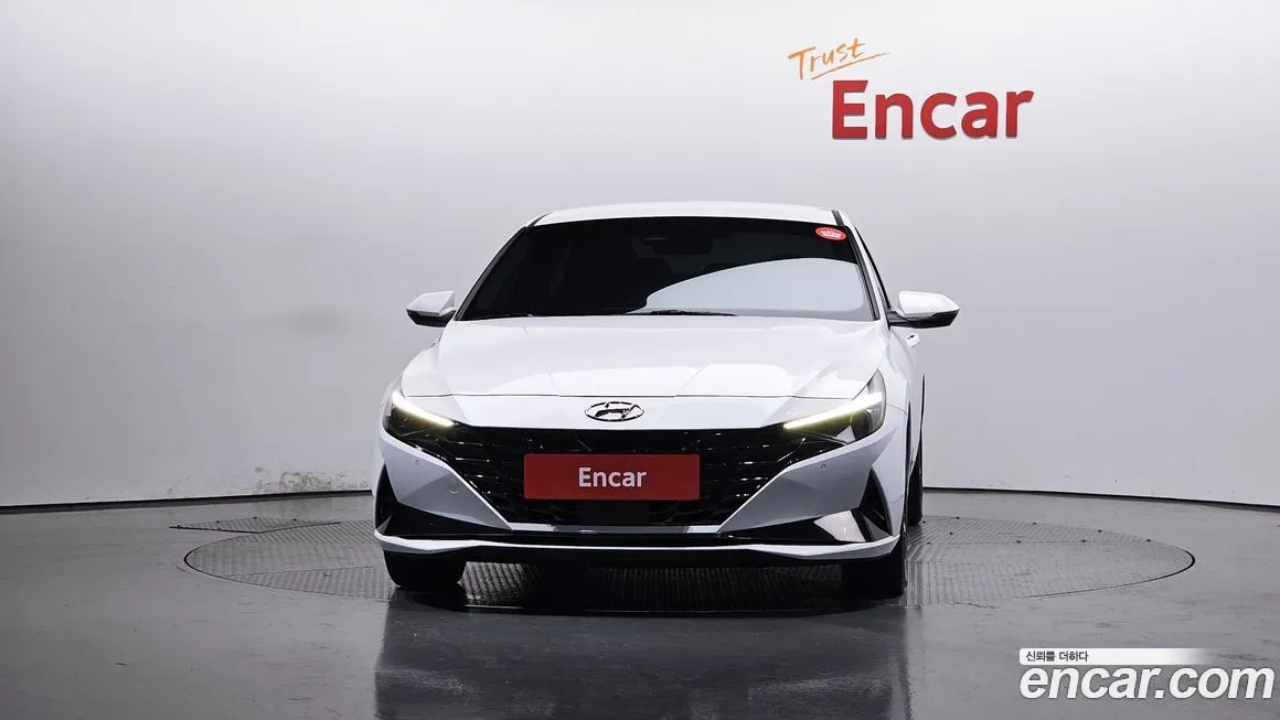 Hyundai AVANTE — фото 3