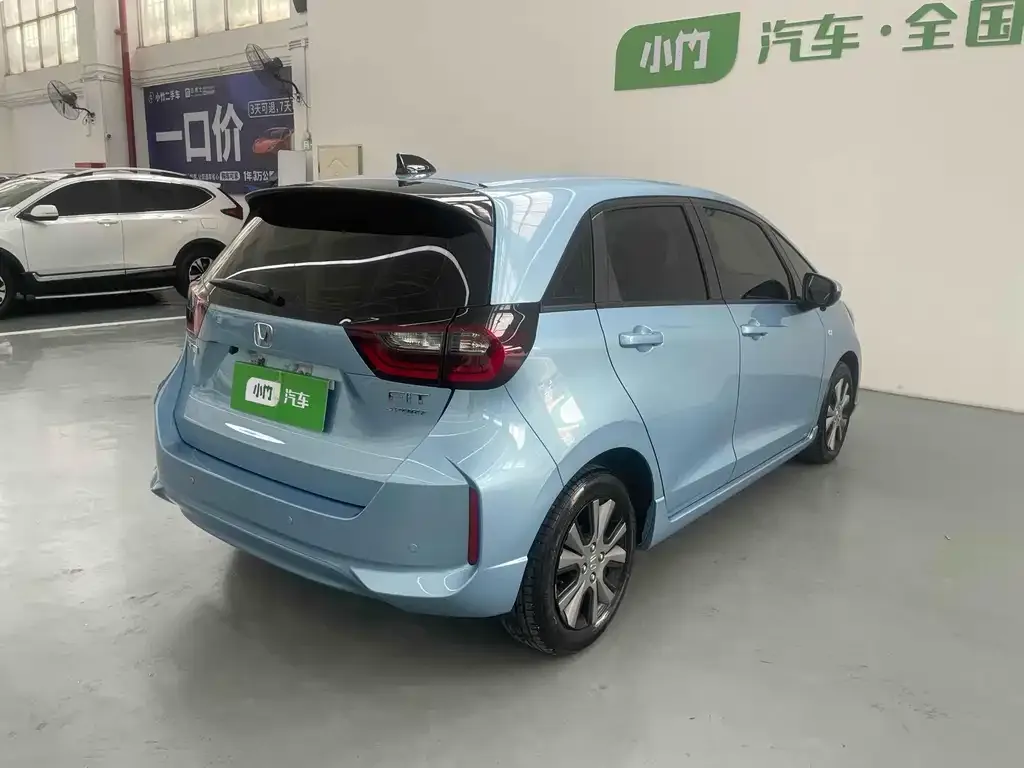 Honda Fit — фото 6