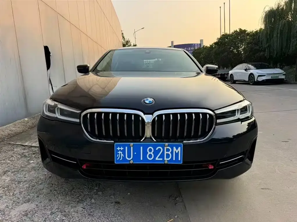 BMW 5 Series — фото 2