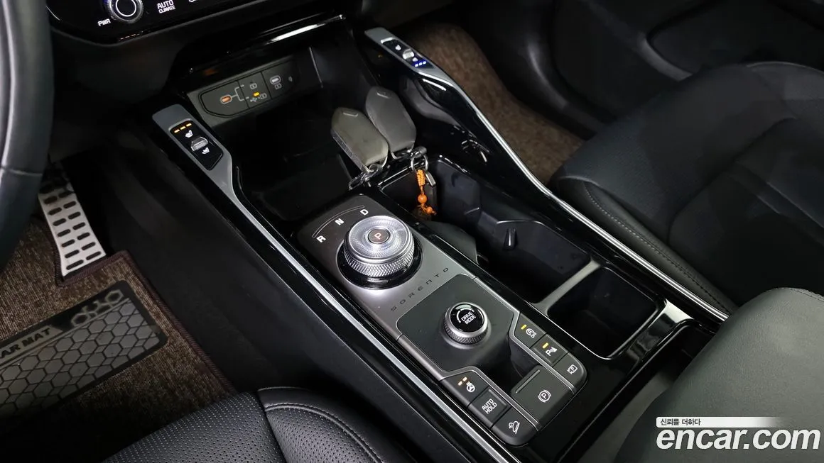 Kia Sorento — фото 9