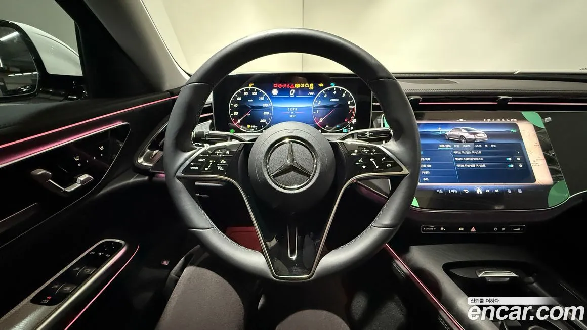 Mercedes-Benz E-Class — фото 10