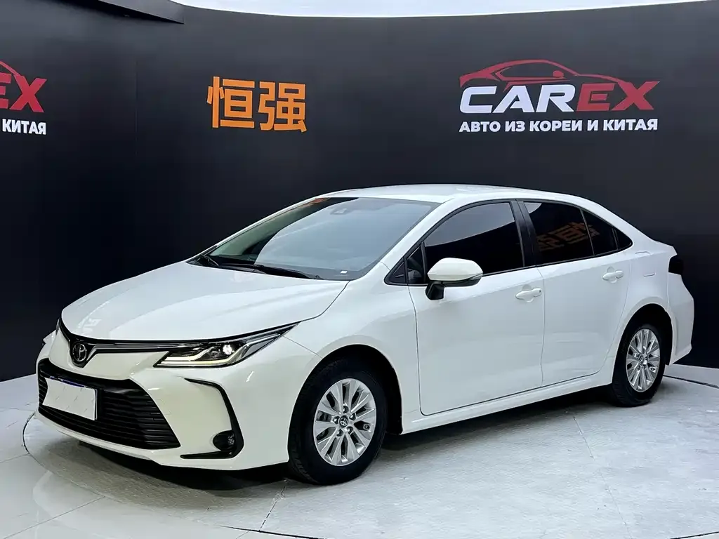 Toyota Corolla — фото 1