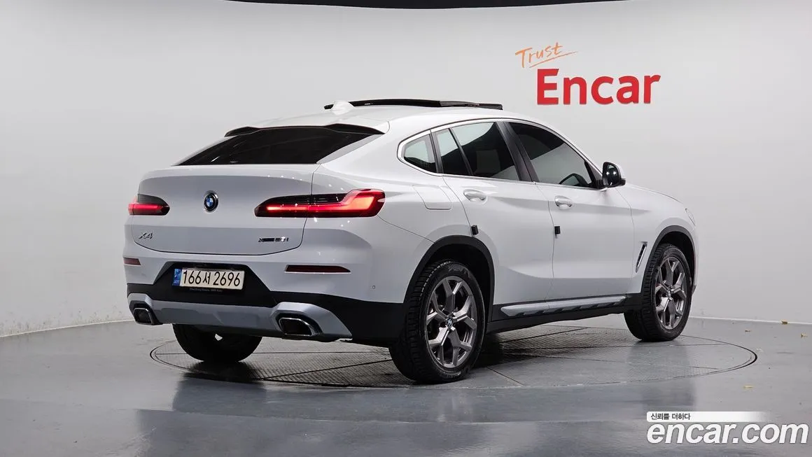 BMW X4 — фото 2