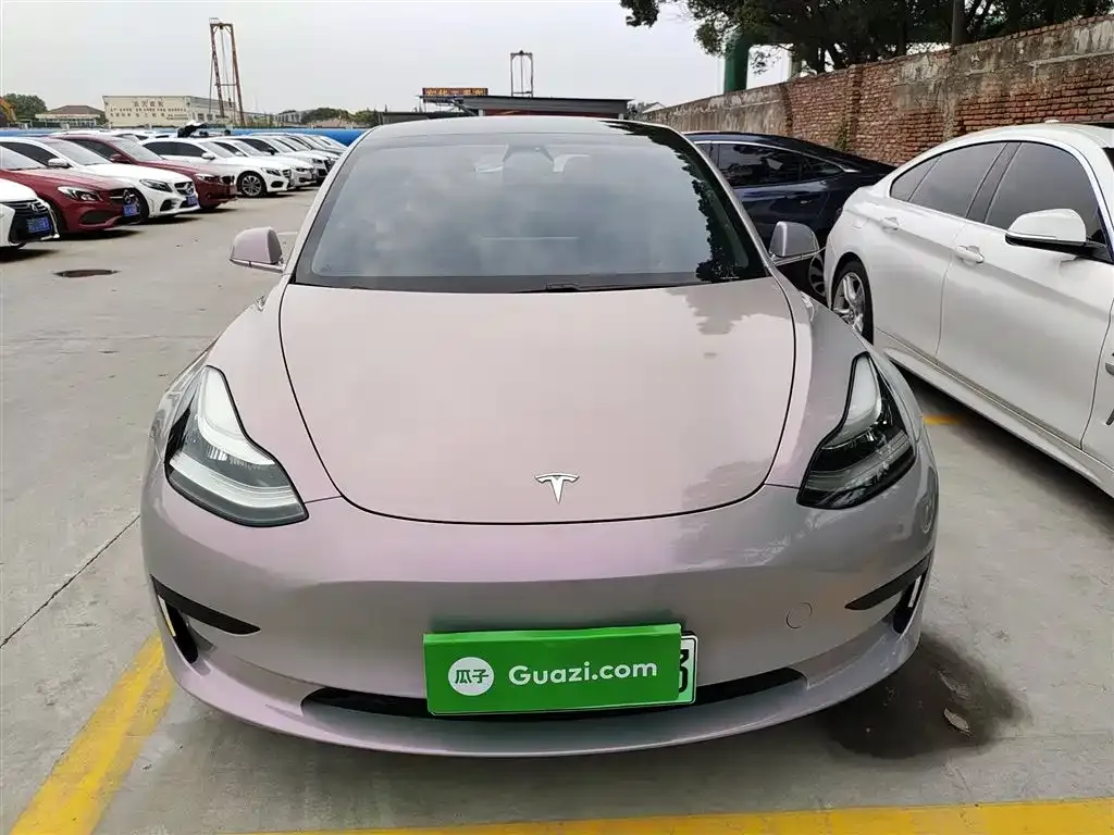 Tesla Model 3 — фото 3