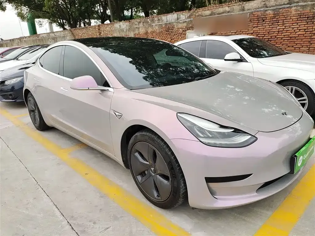 Tesla Model 3 — фото 4