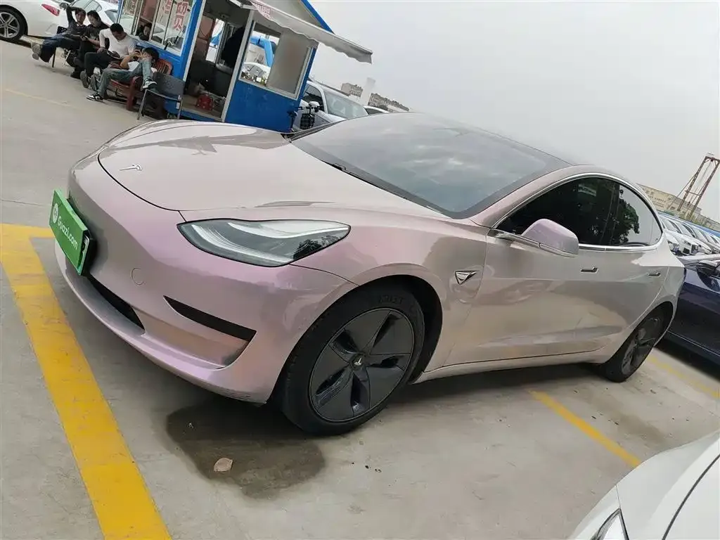 Tesla Model 3 — фото 5