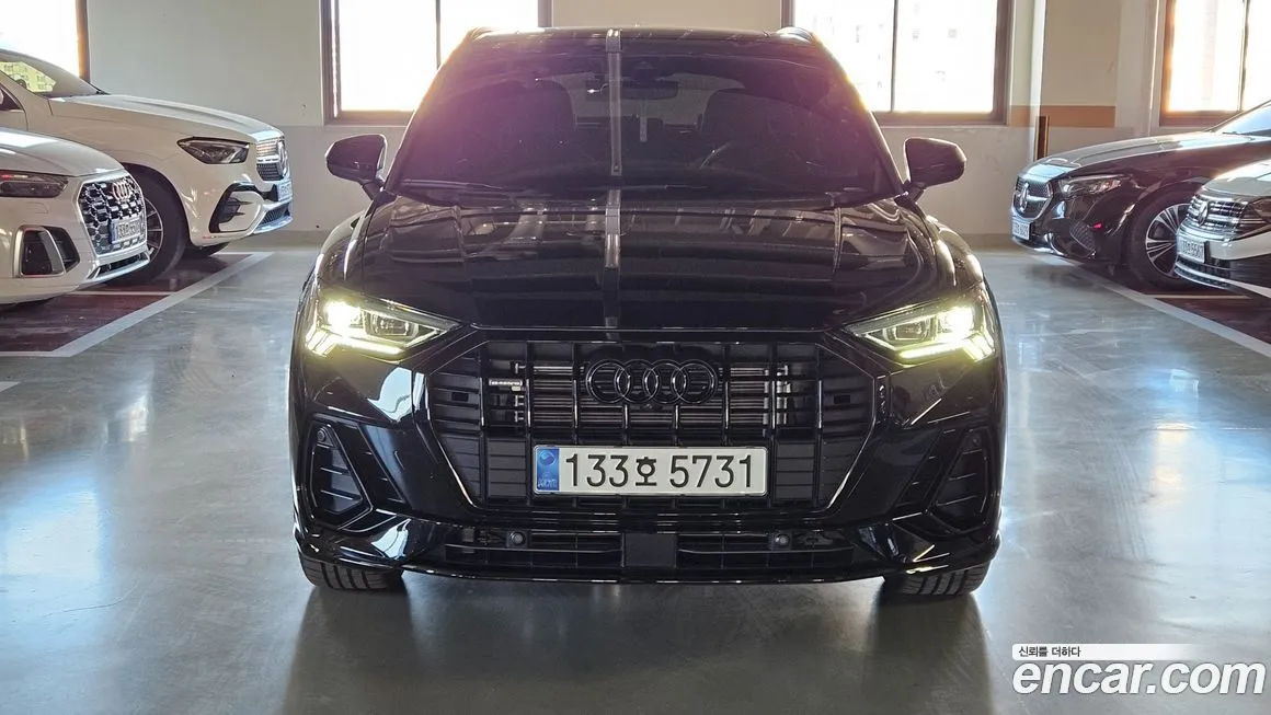 Audi Q3 — фото 1