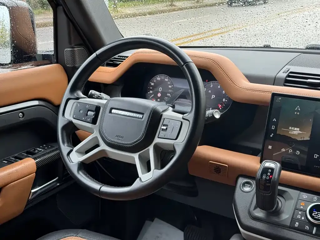 Land Rover Defender — фото 10