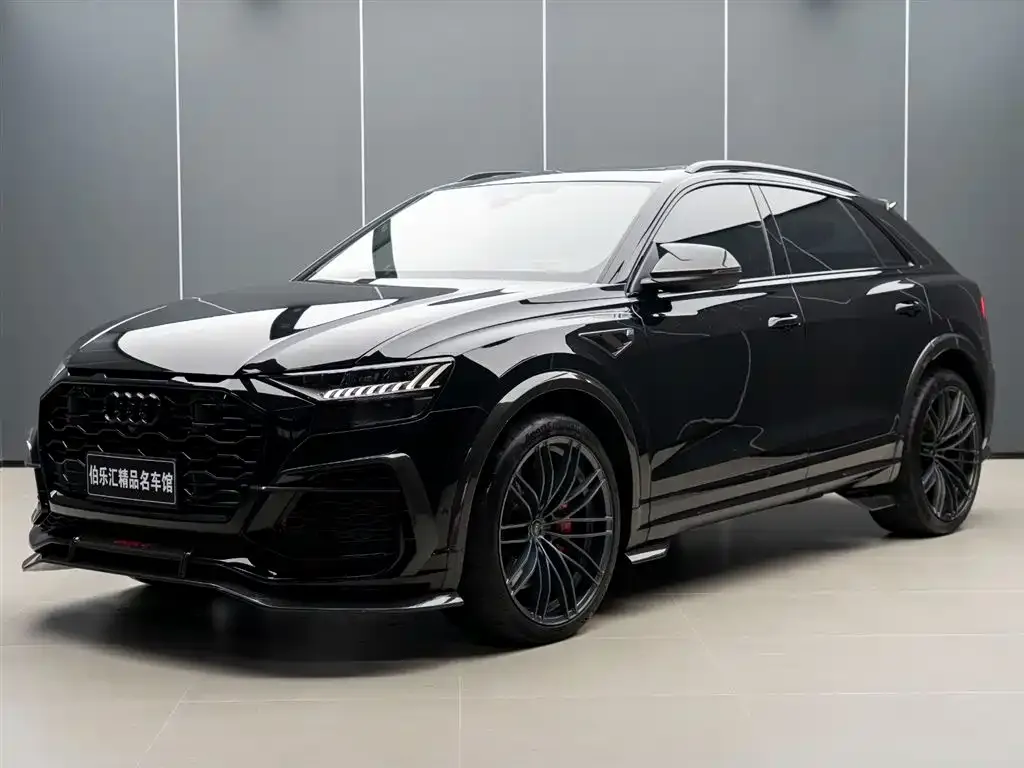 Audi RS Q8 — фото 2
