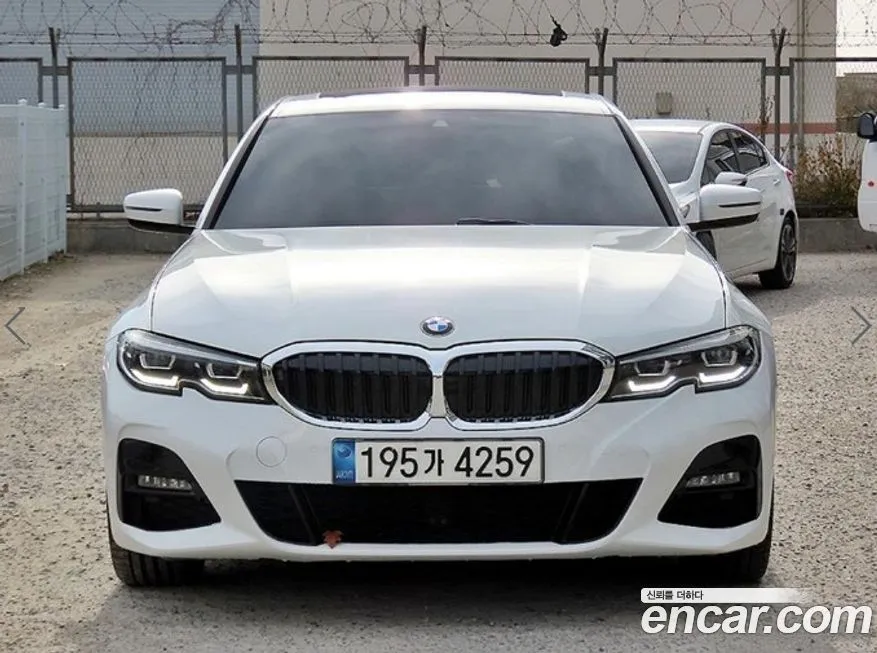 BMW 3-Series — фото 1