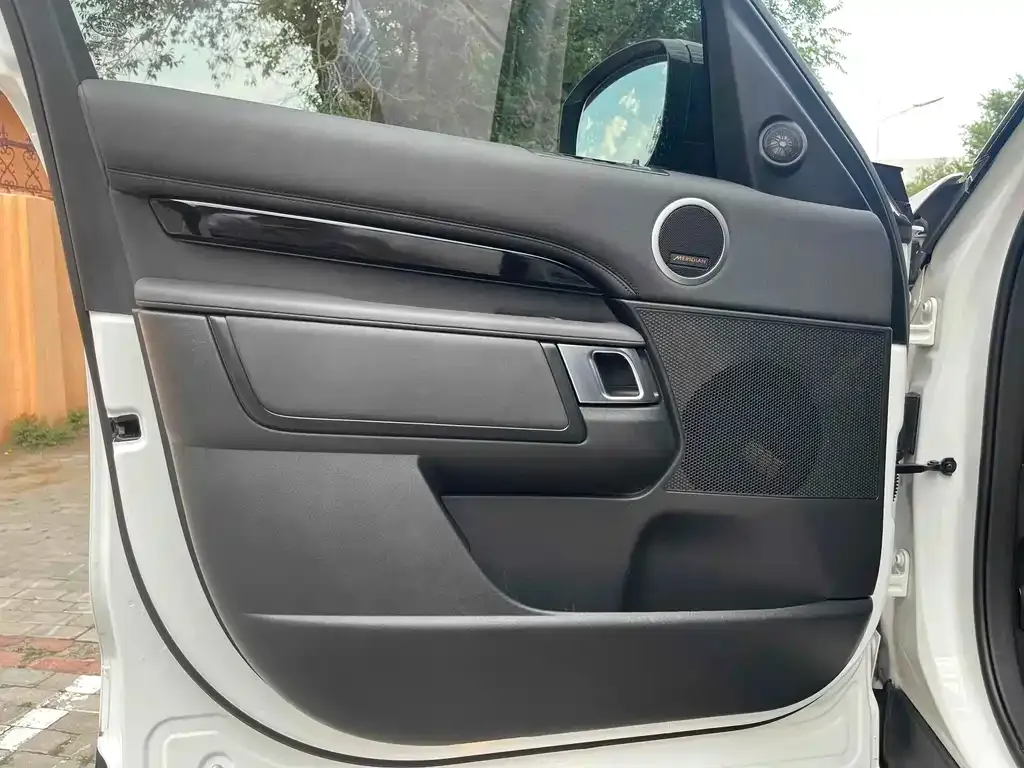 Land Rover Discovery — фото 10