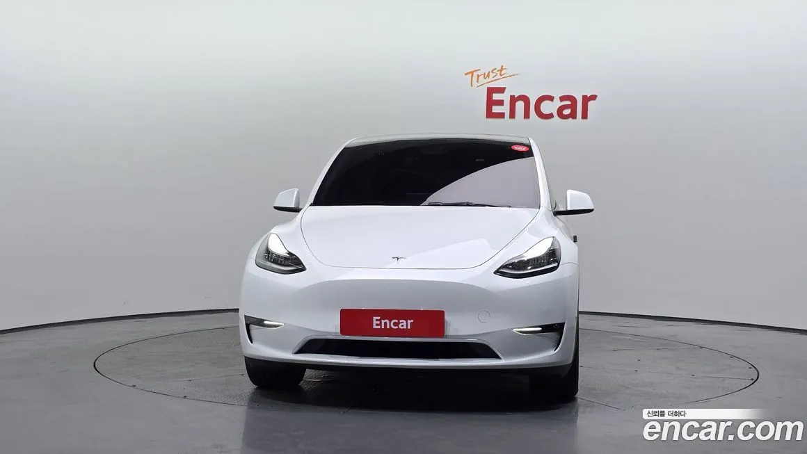 Tesla Model Y — фото 3