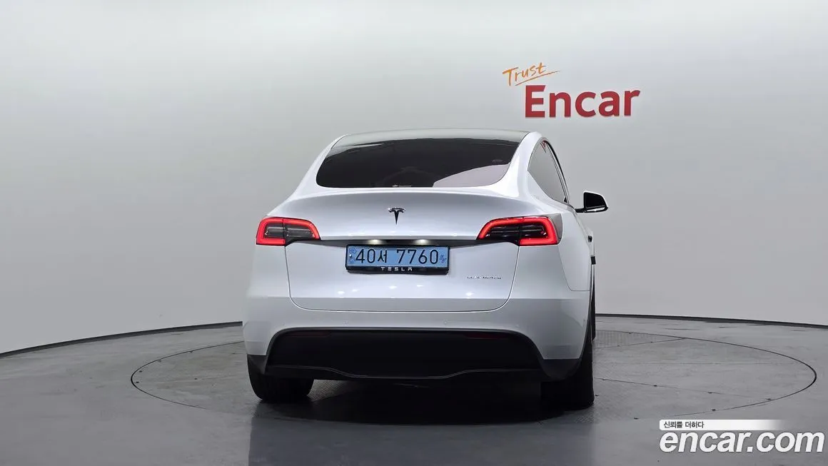 Tesla Model Y — фото 4