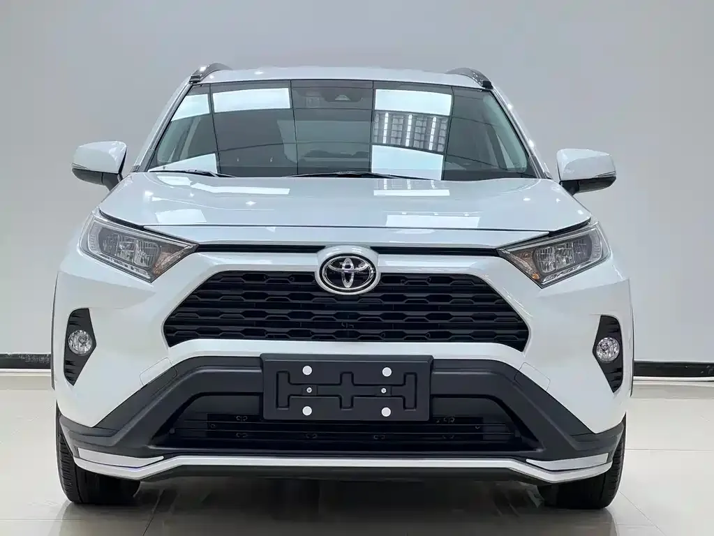 Toyota RAV4 — фото 2