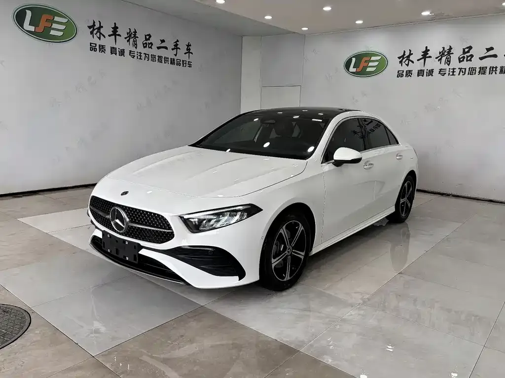 Mercedes-Benz A-Class — фото 1