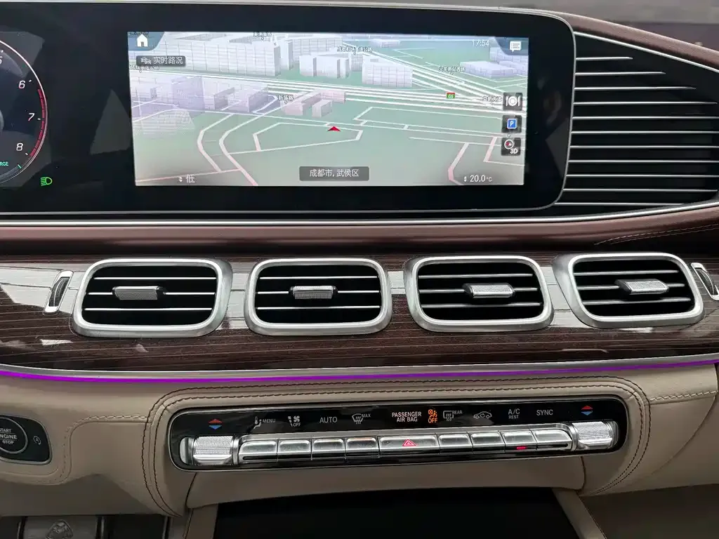 Mercedes-Benz GLS — фото 10