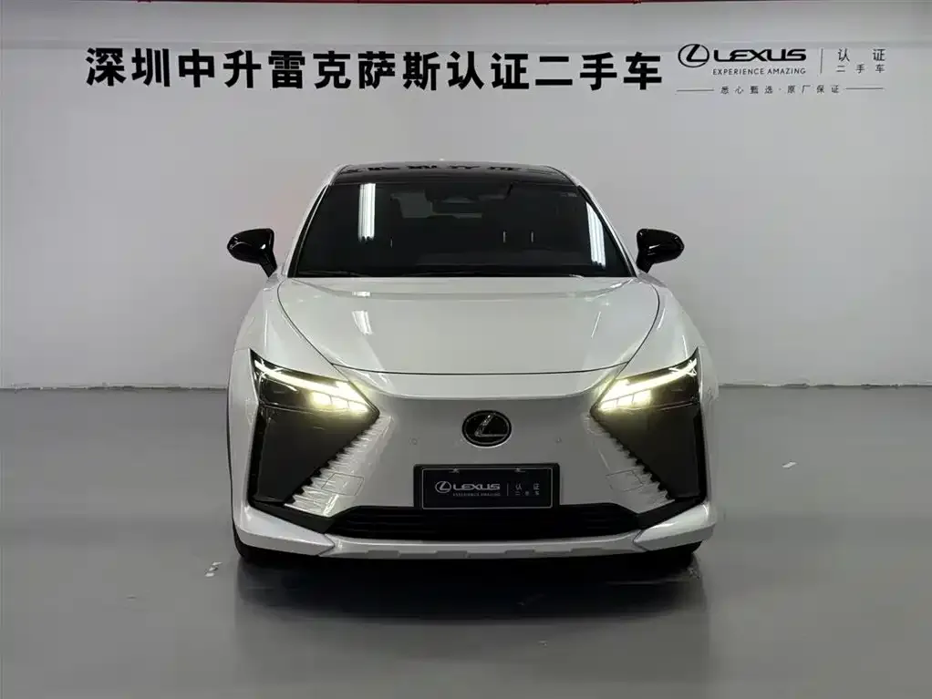 Lexus RZ — фото 2
