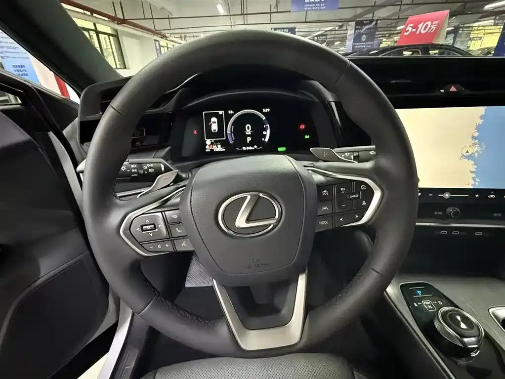 Lexus RZ — фото 5