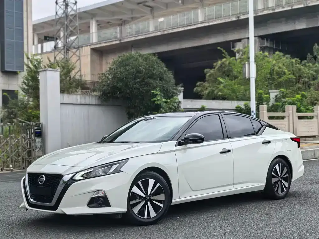 Nissan Teana — фото 3