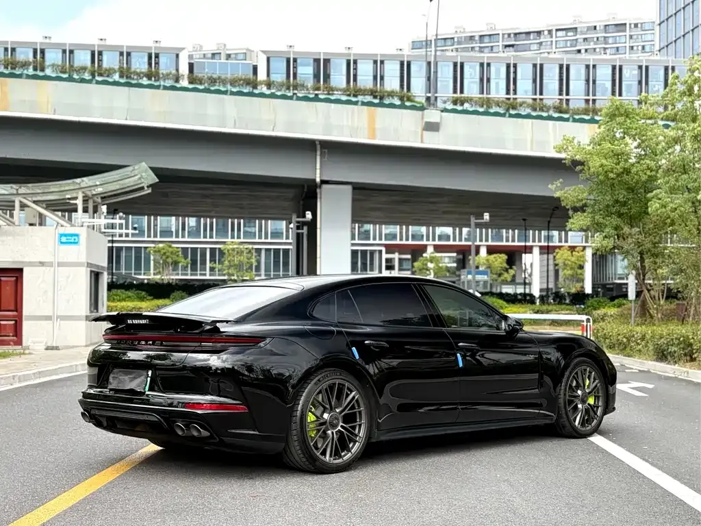 Porsche Panamera Hybrid — фото 6