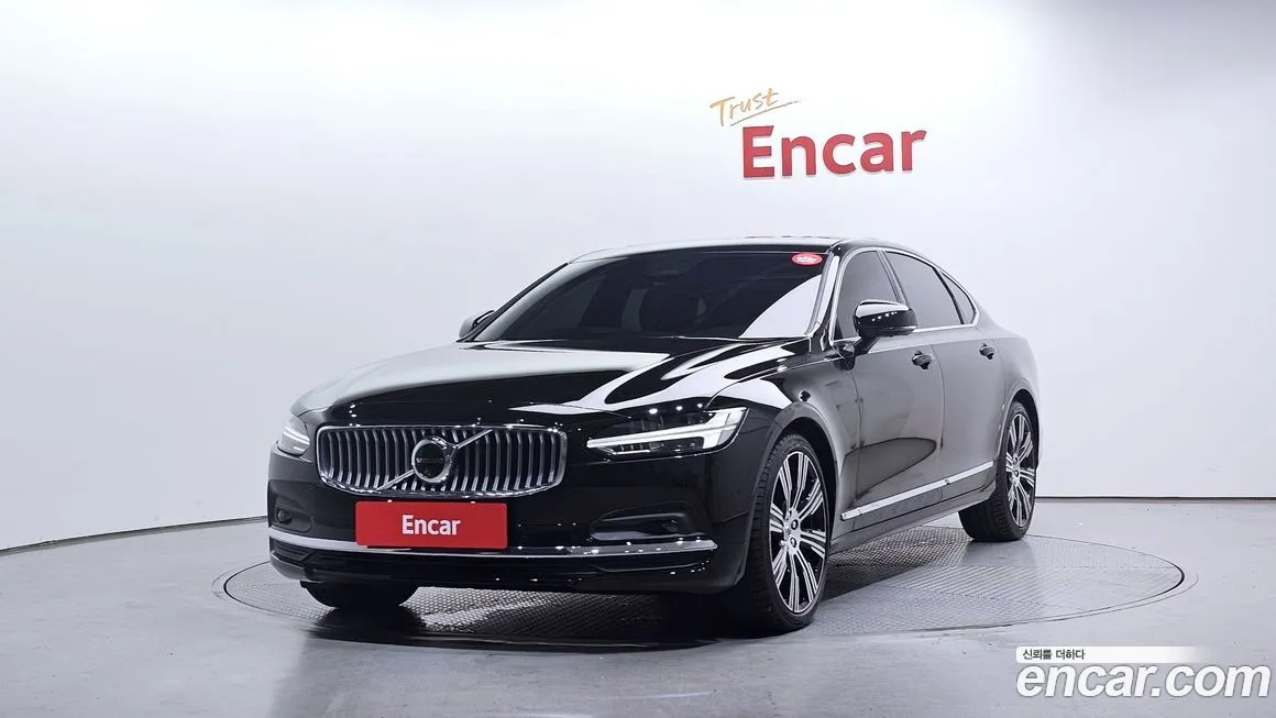 Volvo S90 — фото 1